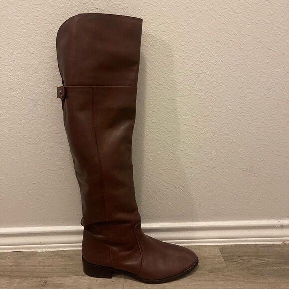 BCBG MaxAzria brown leather over the boots - Picture 3 of 16